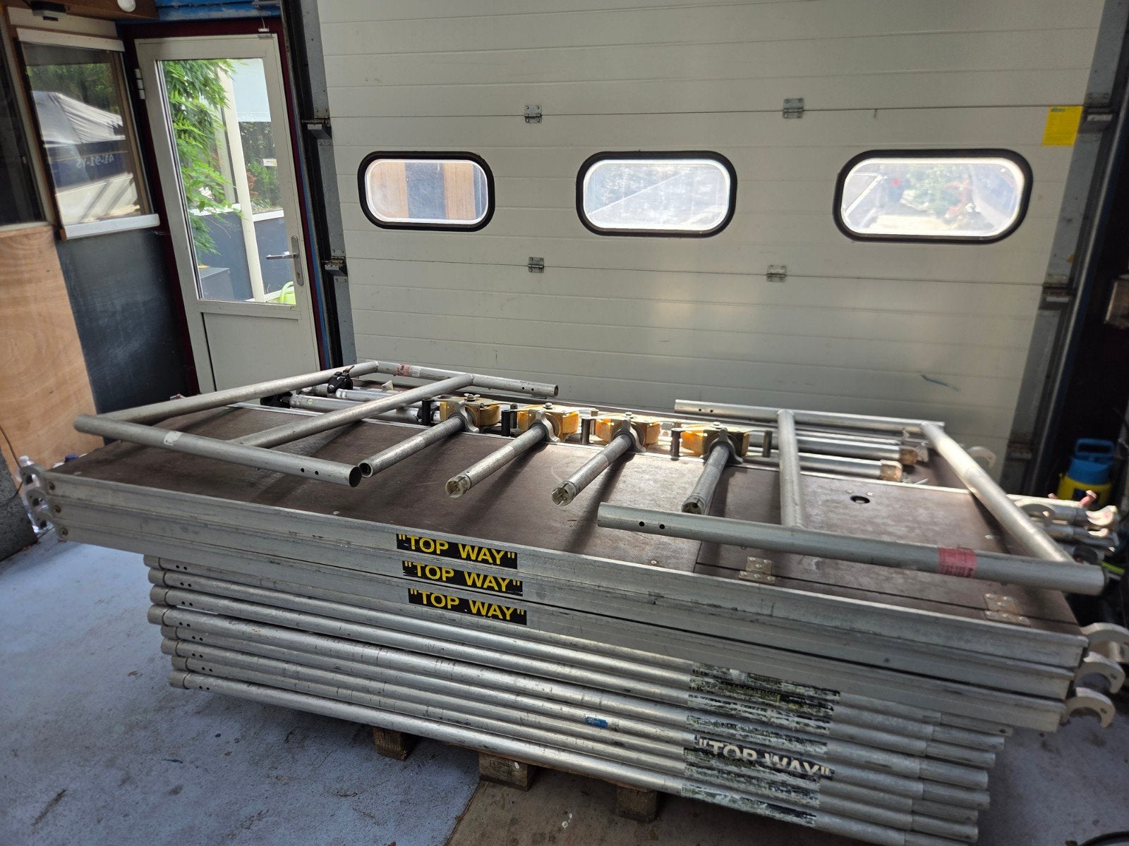 rolsteiger aluminium gebruikt in goede staat, Doe-het-zelf en Verbouw, Ophalen of Verzenden, Gebruikt, Rolsteiger of Kamersteiger