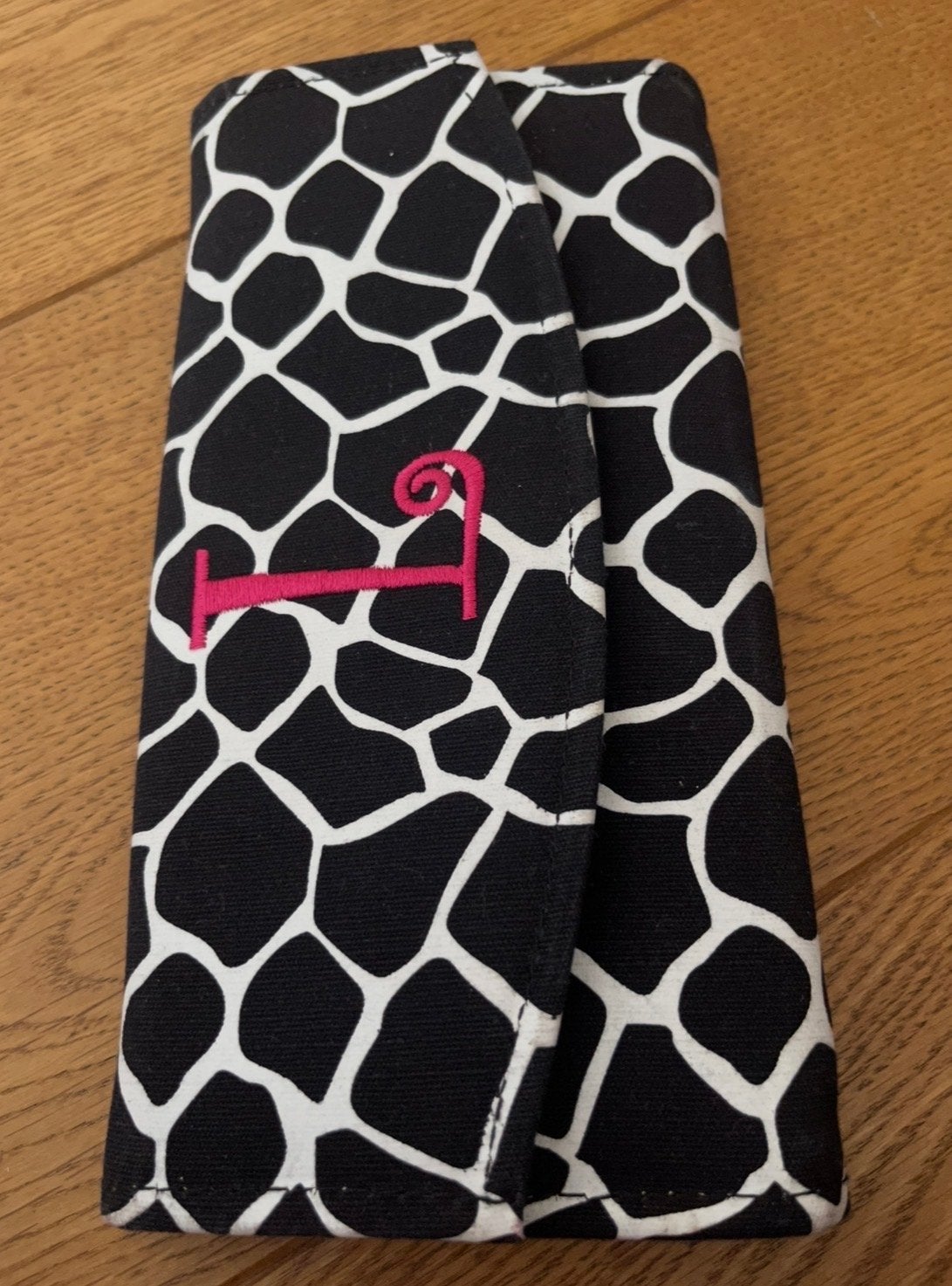 Reisetui voor sieraden - Zwart/wit met roze letter 'L', Ophalen, Gebruikt, Zwart, Softcase