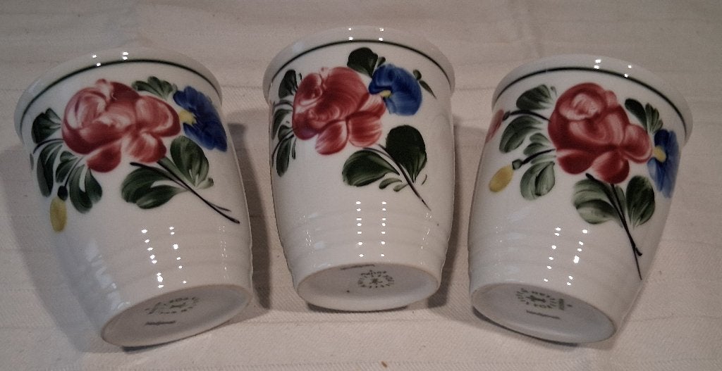Porseleinen bekers bloemdecor Austria *eureka*, Ophalen of Verzenden, Zo goed als nieuw, Porselein, Overige typen