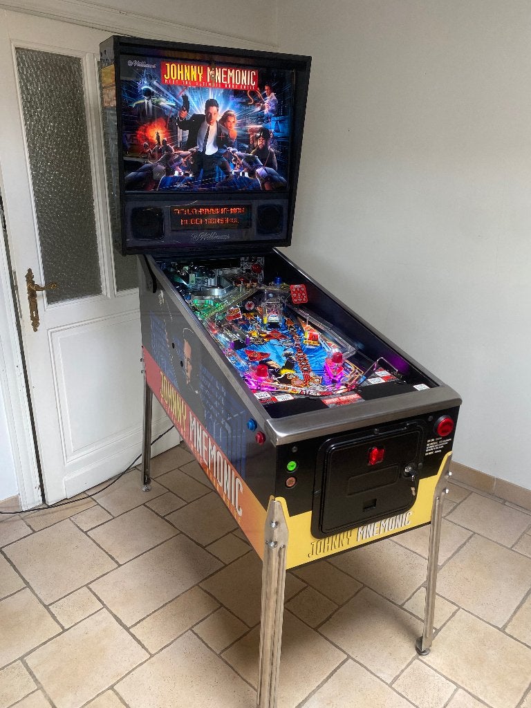 Flipperkast - Johnny Mnemonic - williams low play, Verzamelen, Gebruikt, Elektronisch, Ophalen of Verzenden, Williams