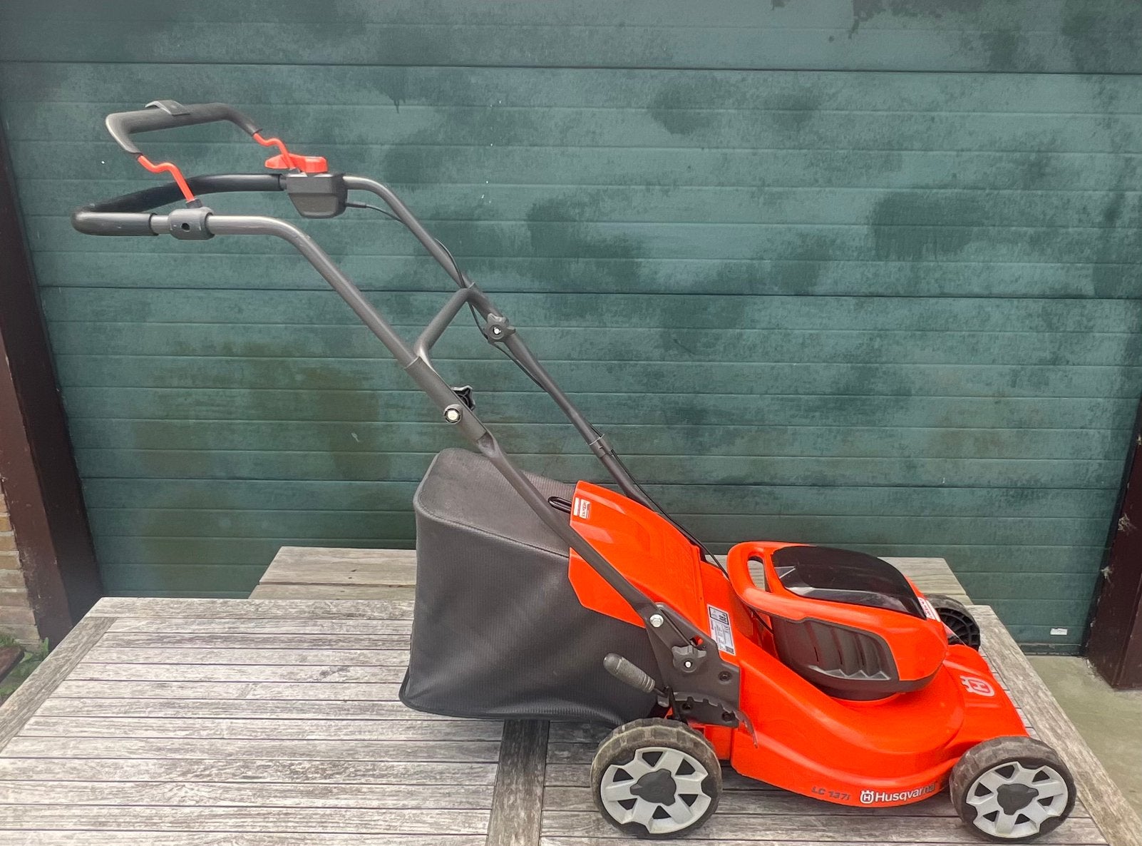 Husqvarna accu set (maaimachine, trimmer & heggenschaar), Ophalen of Verzenden, Gebruikt