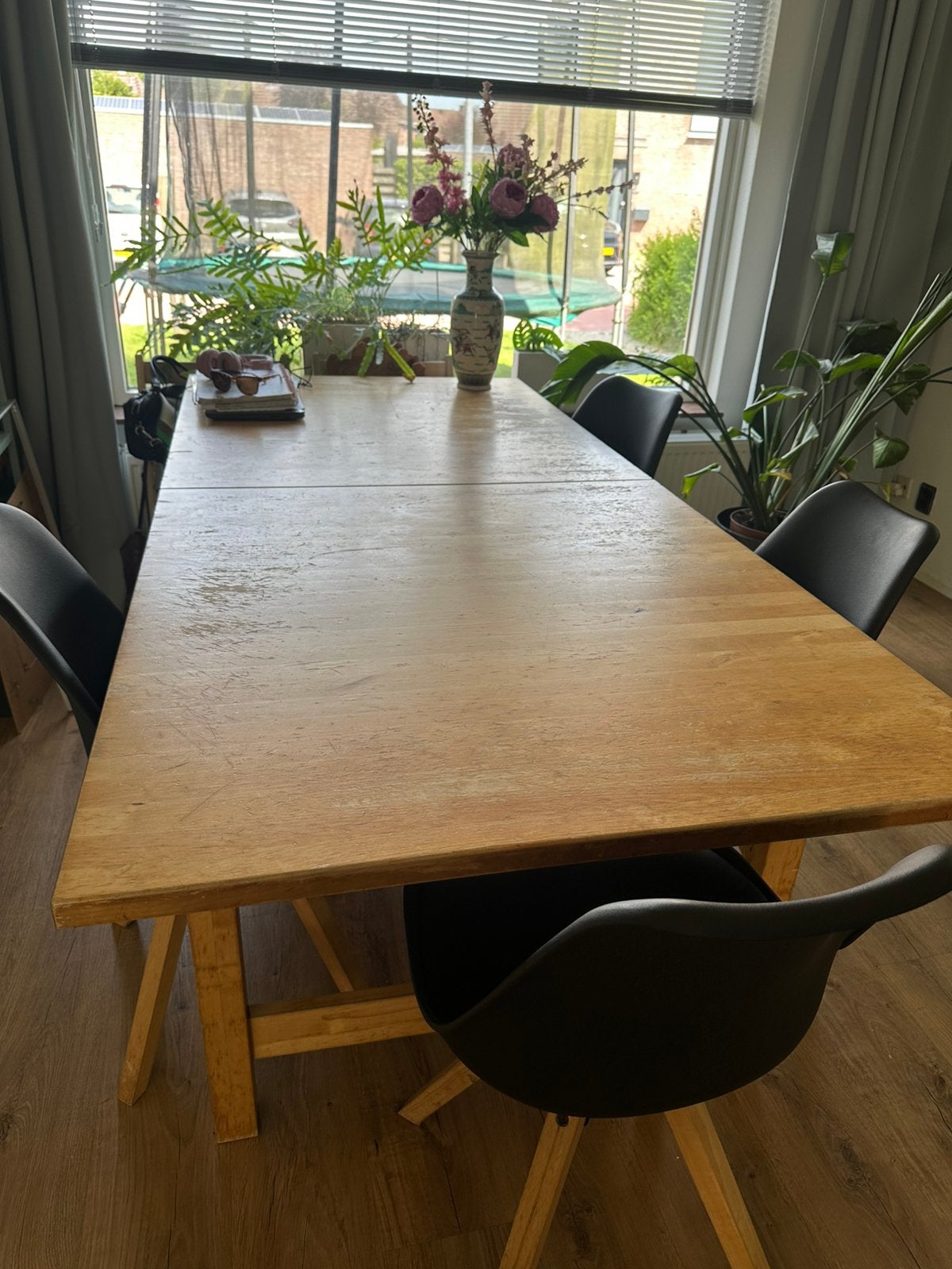 Onze gezellige grote knutseltafel, Huis en Inrichting, Ophalen, Gebruikt, 200 cm of meer, Ikea tafel