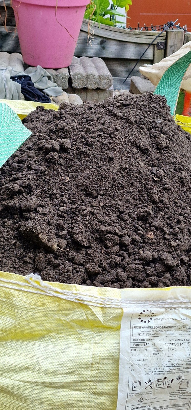 gratis af te halen +- 2 kuub grond, Ophalen, Tuinaarde