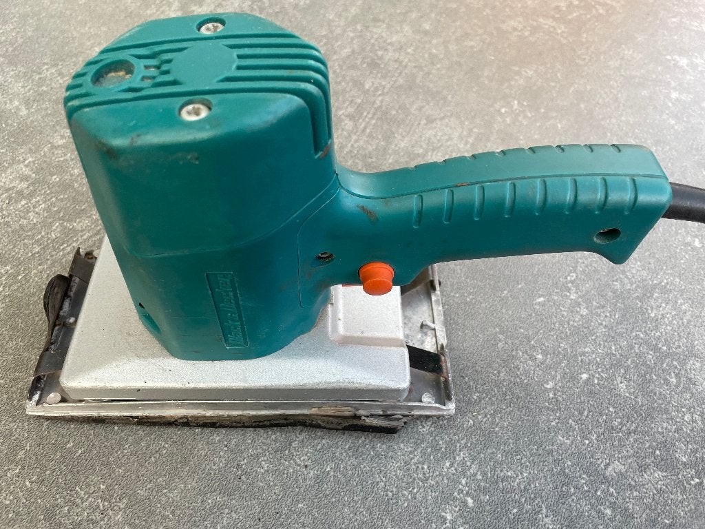 Schuurmachine Black & Decker DN44, Ophalen of Verzenden, Gebruikt, 1200 watt of meer, Vlakschuurmachine