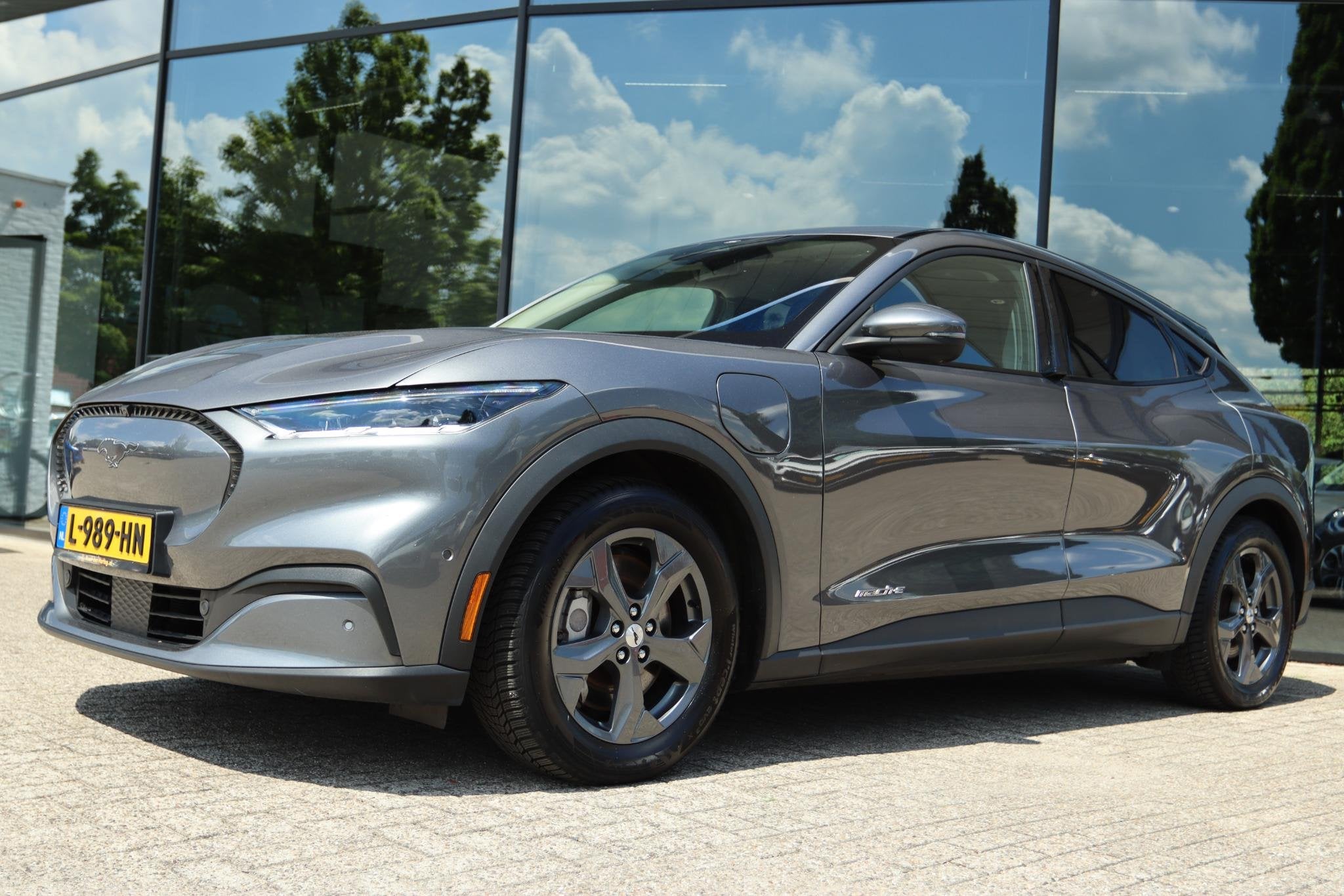 FORD MUSTANG MACH-E RWD 75 KWH SOH 95% | B&O | 360 CAMERA |, Automaat, Gebruikt, 750 kg, 258 pk