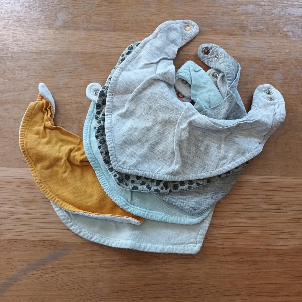 Set van 5 baby kwijlslabbetjes, Ophalen of Verzenden, Gebruikt