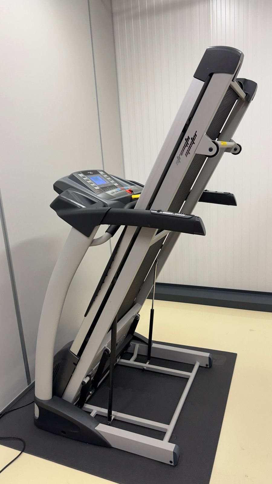 Foto 6 van Stevige Strength Master AI680 loopband (3.0 PK motor)