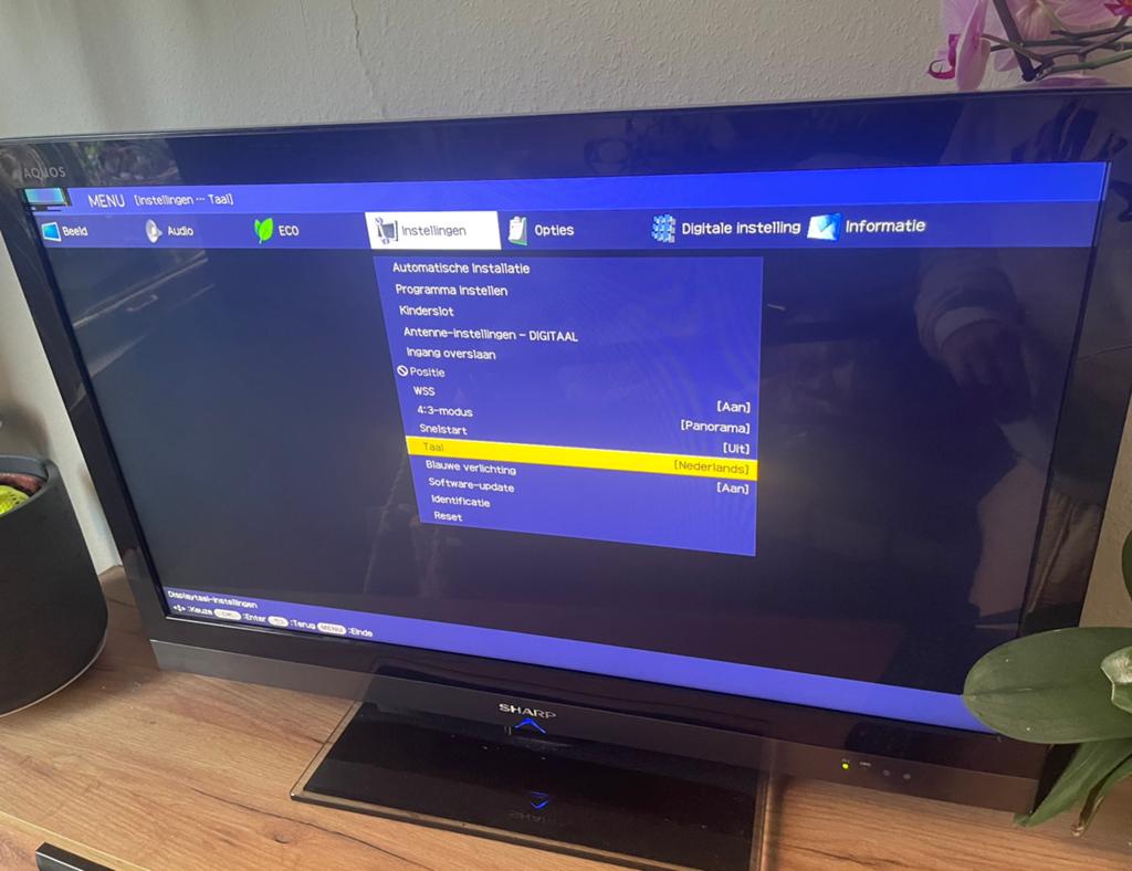 Sharp TV, Audio, Tv en Foto, Televisies, Ophalen, 120 Hz, Zo goed als nieuw, 40 tot 60 cm