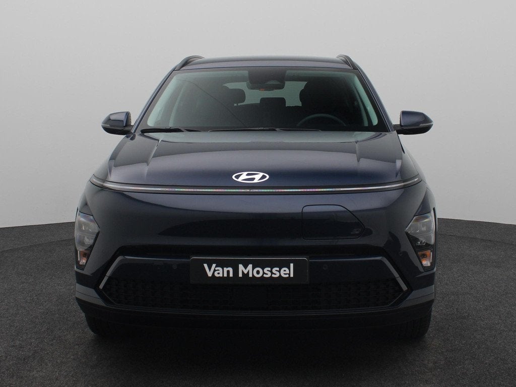 Hyundai Kona Electric Long Range Pure Edition 64.8 kWh | Ach, Auto's, Hyundai, Stof, Automatische klimaatregeling, Zwart, Met garantie (alle)