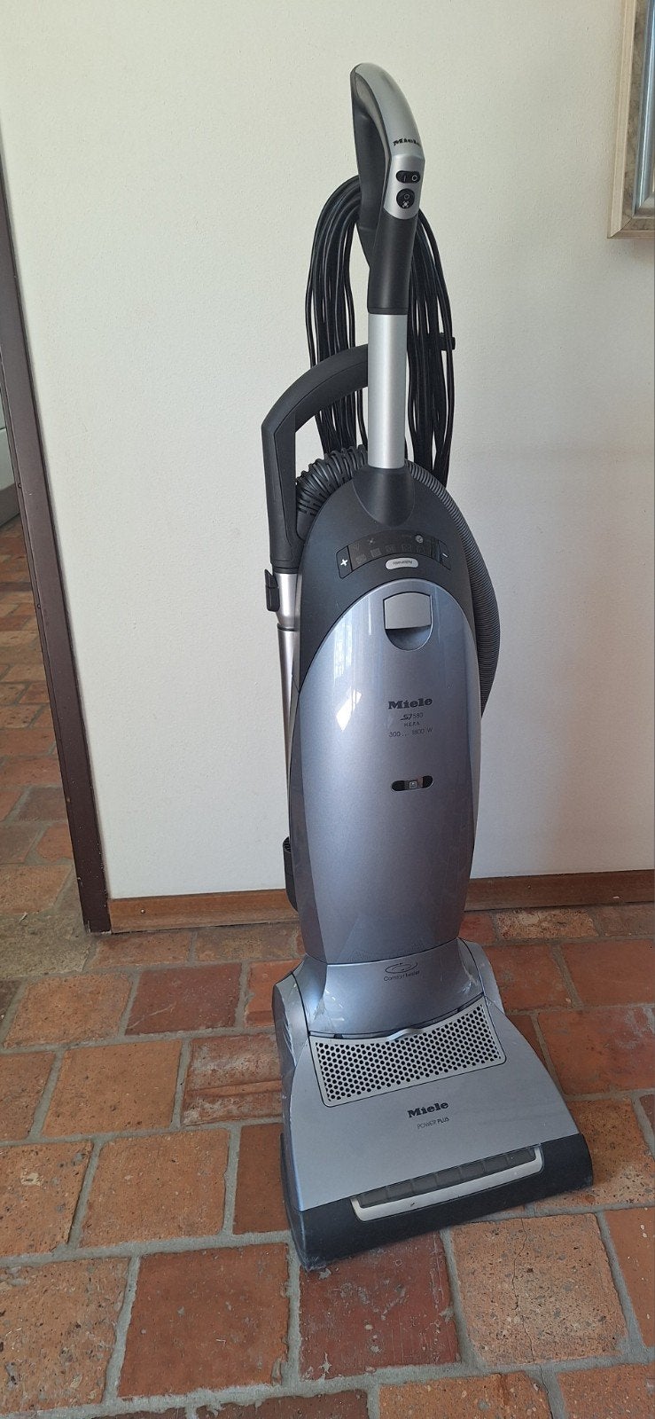Miele stofzuiger S7580, 1800W vermogen, Ophalen