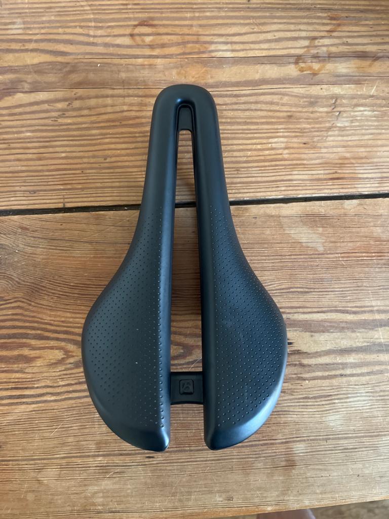 Bontrager aeolus comp zadel  145mm, Kunststof, Ophalen of Verzenden, Zo goed als nieuw, Zadel
