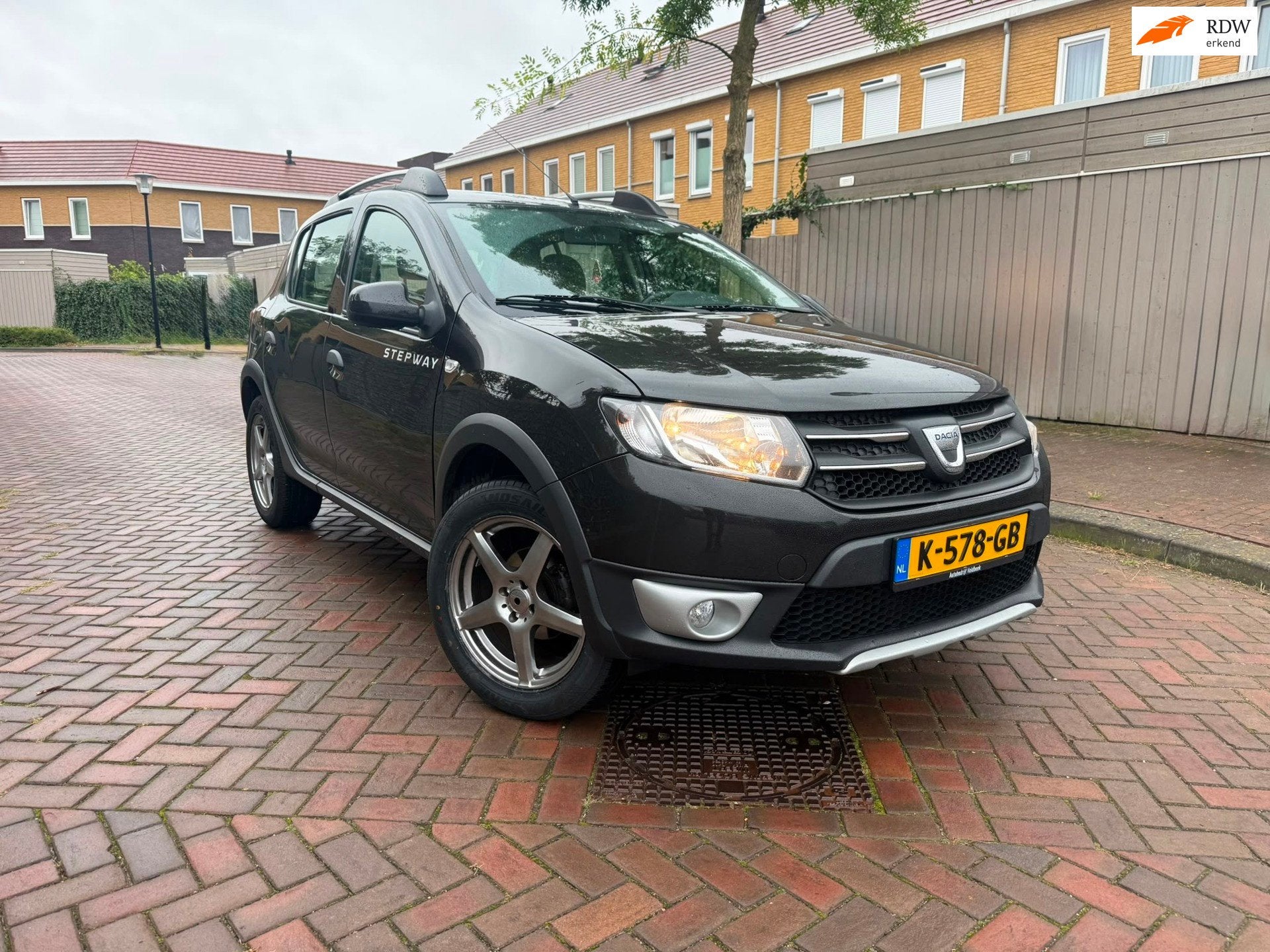 Dacia Sandero 0.9 TCe Lauréate Stepway *Leuke auto*, Auto's, Voorwielaandrijving, Stof, Gebruikt, 31 €/maand