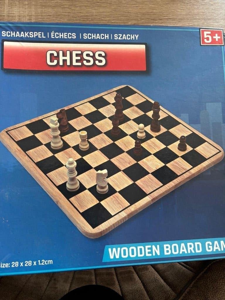 Spelletjes Schaakspel, Tic tac toe, Een of twee spelers, Ophalen, Zo goed als nieuw, Diverse uitgevers