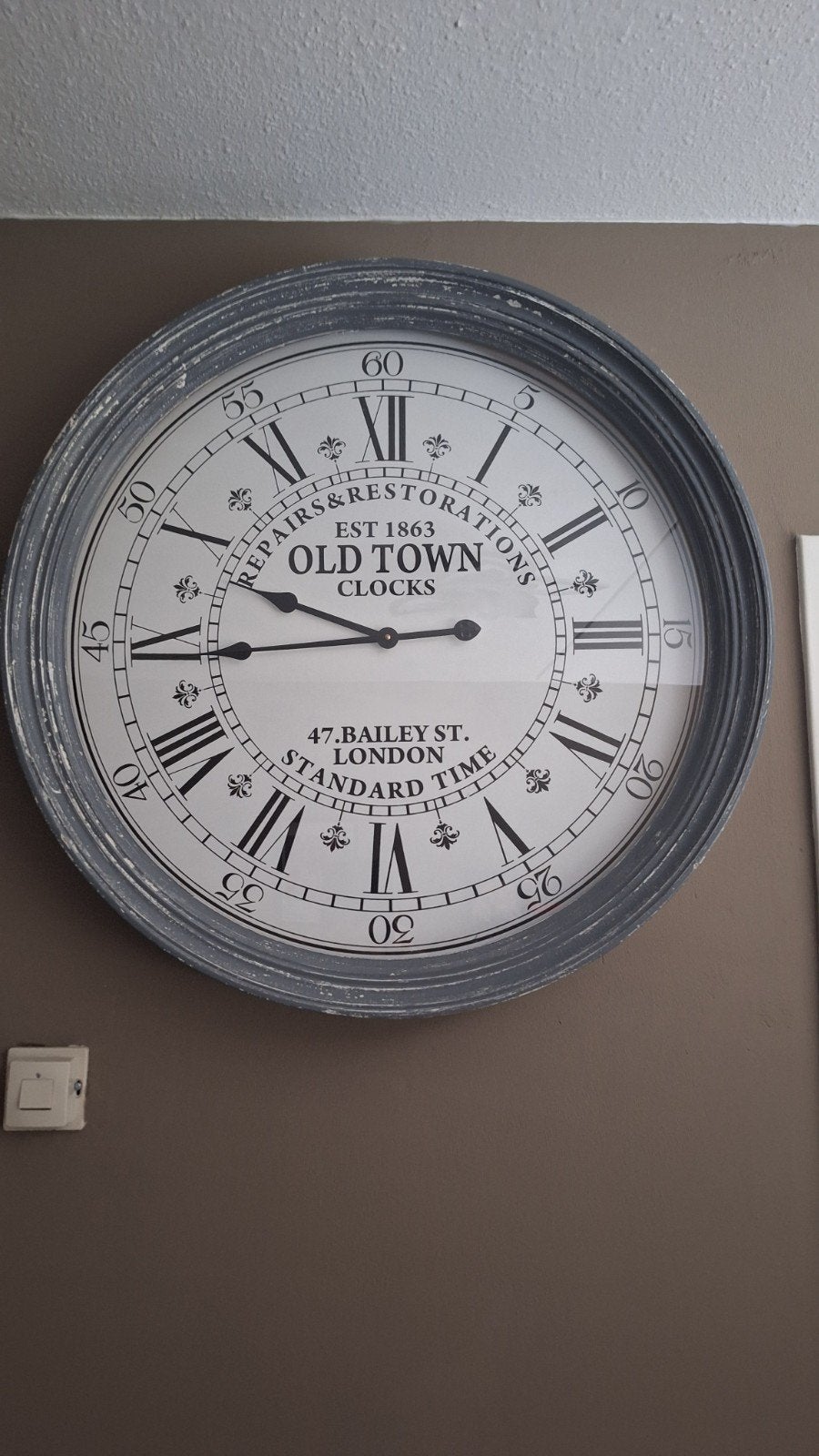 Grote wandklok 'Old Town Clocks' - Grijs, Ophalen of Verzenden