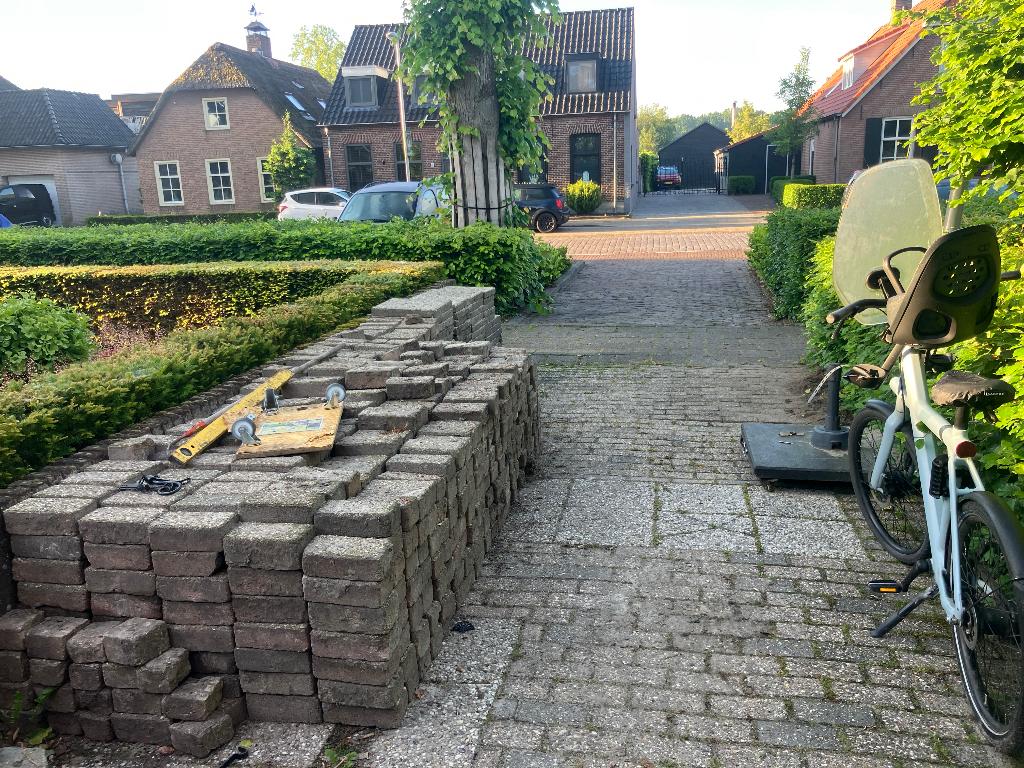 Gratis af te halen: 40 m² betonklinkers, Tuin en Terras, Tegels en Klinkers, Ophalen, Gebruikt, Beton, Klinkers