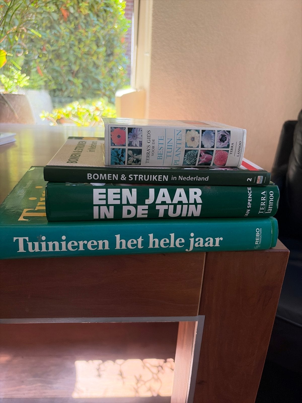 Tuinboeken: Bomen, Struiken, Planten & Tuinieren, Ophalen, Gelezen, Tuinieren en Tuinplanten