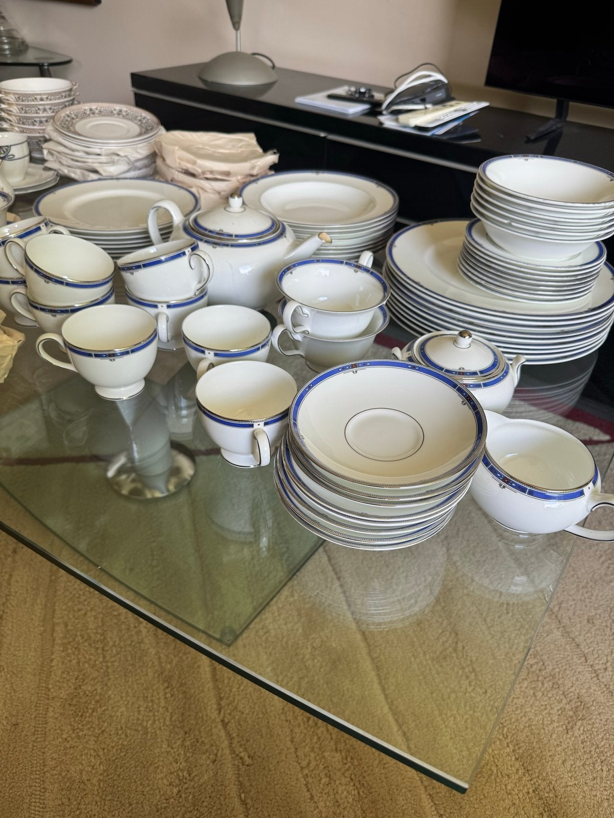 Compleet Wedgwood Kingsbridge servies - Bone China, Ophalen, Klassiek, Zo goed als nieuw, Wedgwood
