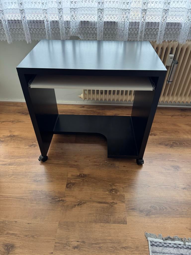 Zwart computerbureau met uitschuifbaar toetsenbordblad, Huis en Inrichting, Kasten | Computermeubels, 70 tot 120 cm, Ophalen of Verzenden