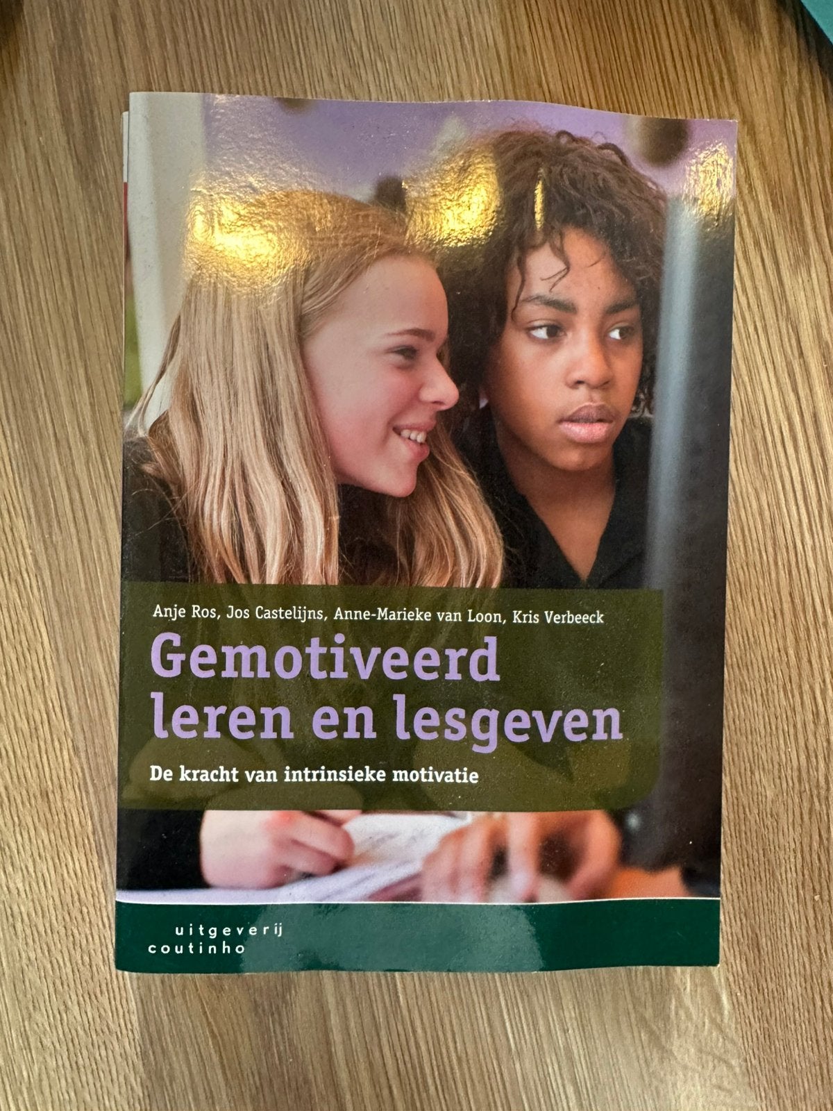 Gemotiveerd leren en lesgeven., Ophalen of Verzenden, Alpha, Zo goed als nieuw, HBO