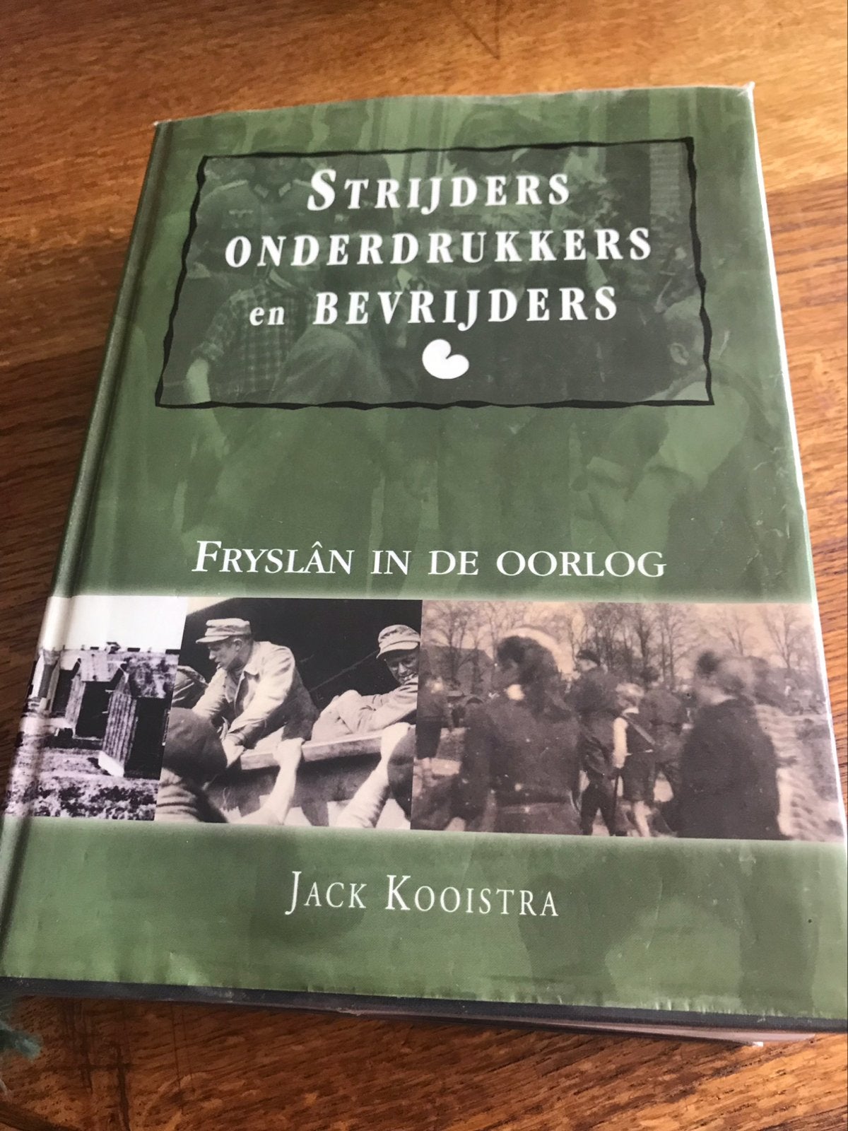 Strijders onderdrukkers en bevrijders 2e deel, Boeken, Ophalen of Verzenden