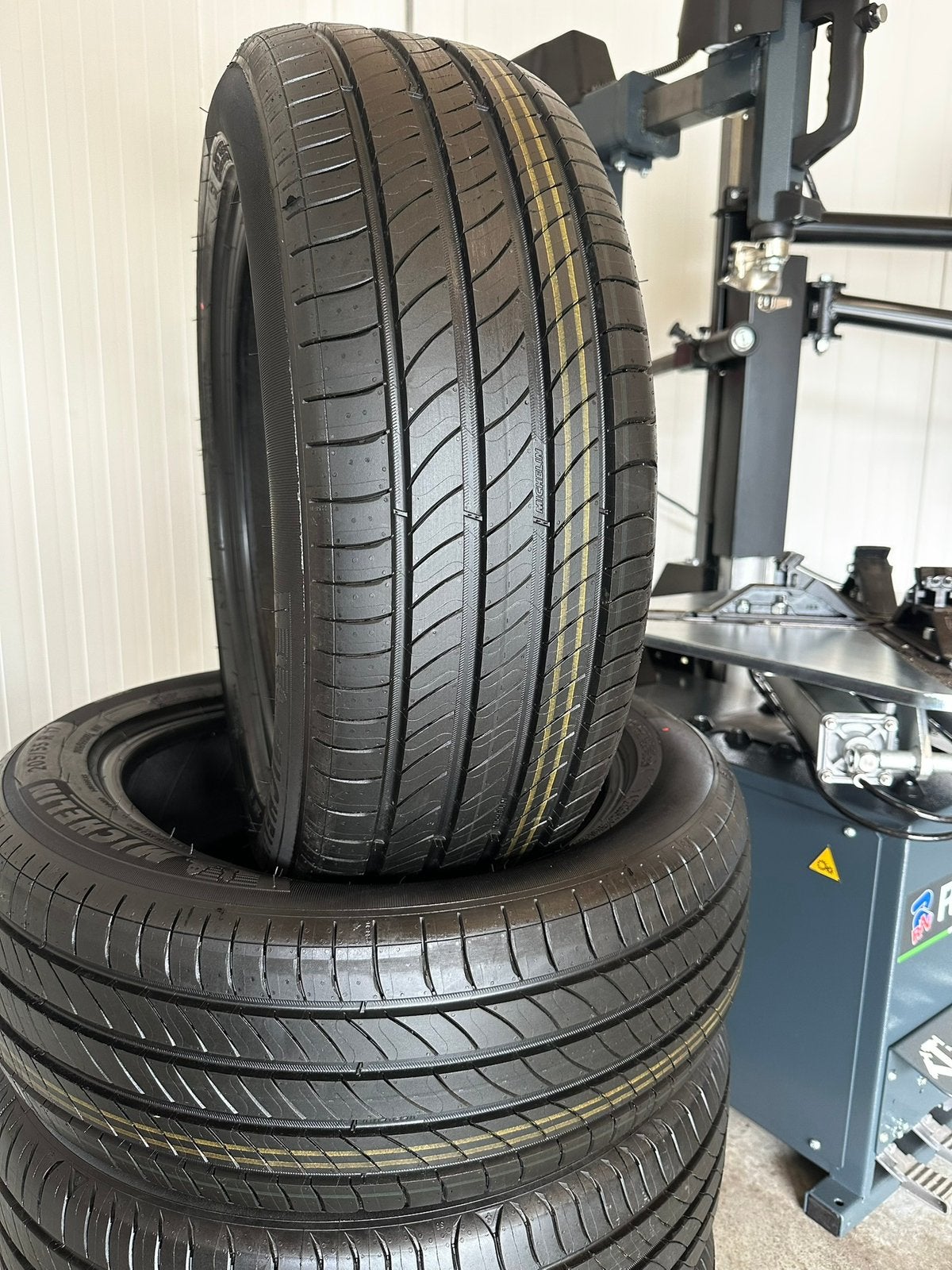 205 55 17 Michelin Zomerbanden 205/55 R17 + Gratis Montage, Nieuw, 17 inch, Personenwagen, 205/55 R17