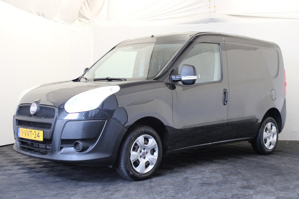 Fiat Doblò Cargo 1.3 MultiJet (bj 2012), Voorwielaandrijving, Euro 5, Stof, Gebruikt