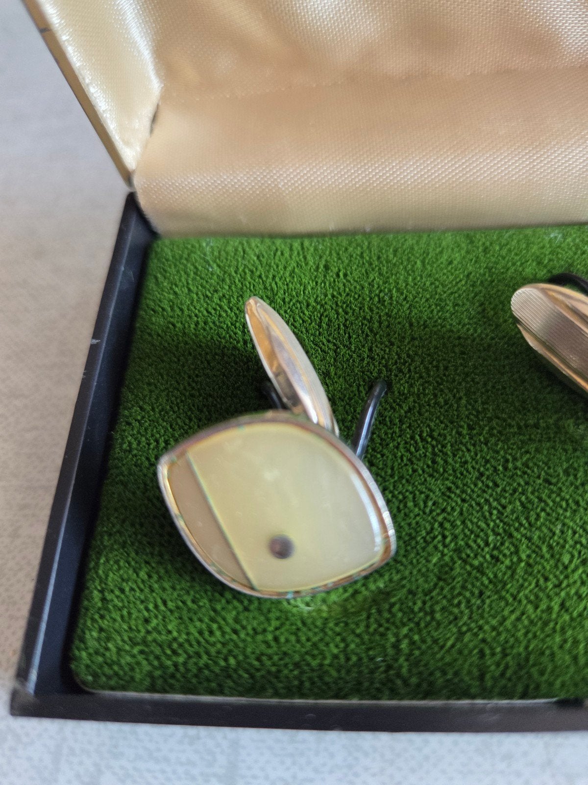 Vintage Vend Or Manchetknopen - Verguld met Parelmoer, Ophalen of Verzenden, Gebruikt, Overige materialen, Verguld