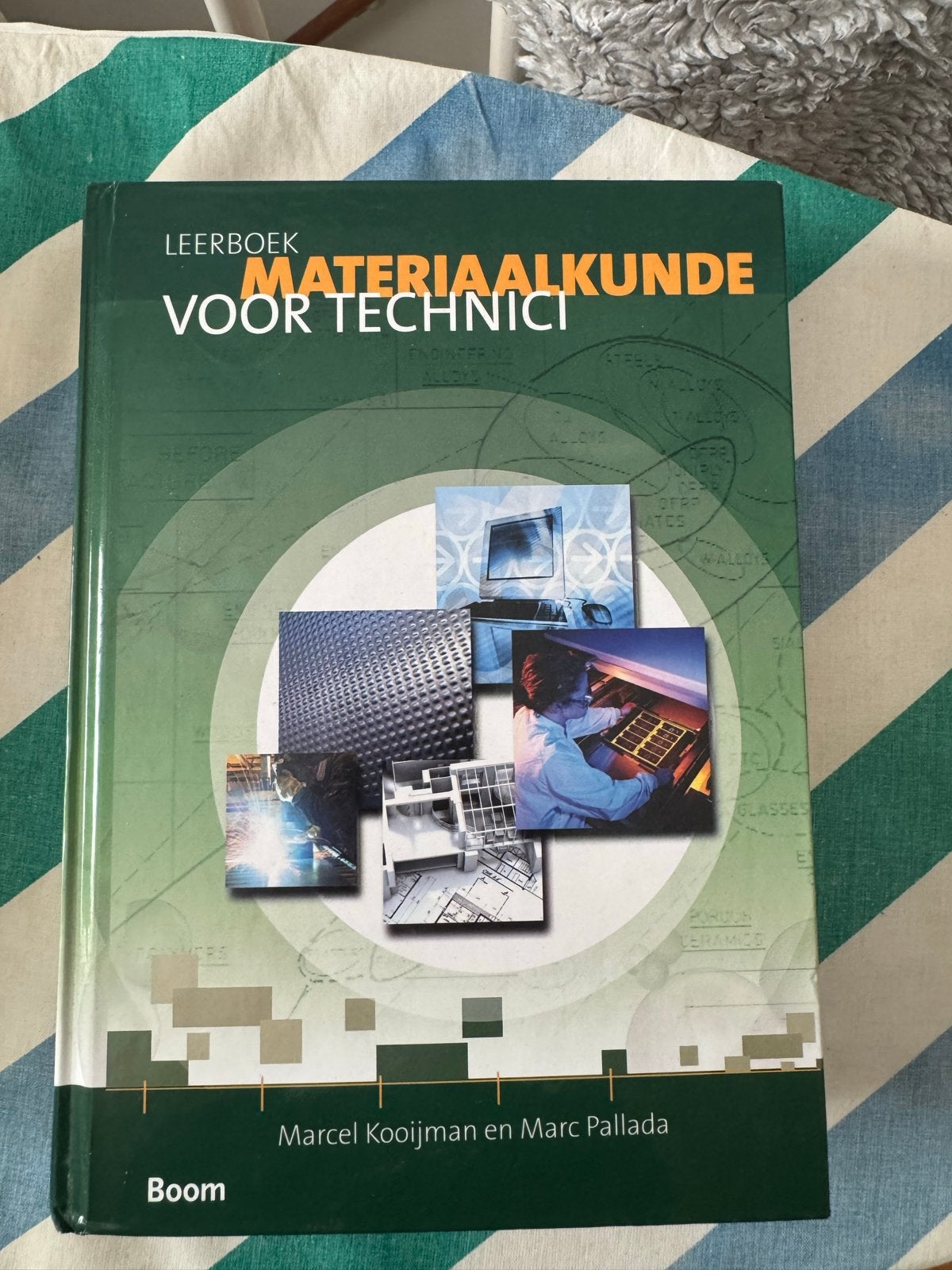 Leerboek Materiaalkunde voor Technici - Marcel Kooijman, Ophalen of Verzenden, Nieuw, Werktuigbouwkunde