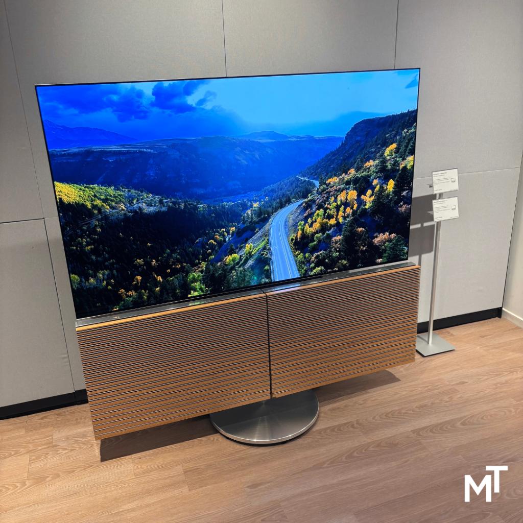 Bang & Olufsen BeoVision Harmony 65’’ Oak / Silver, Audio, Tv en Foto, Televisies, Zo goed als nieuw, OLED, 100 cm of meer, 4k (UHD)