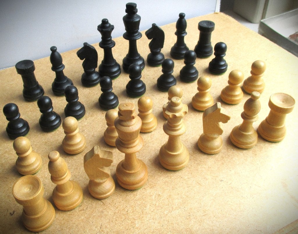 Staunton Schaakstukken~Antieke Houten Schaak stukken, Ophalen of Verzenden, Minder dan 500 stukjes, Gebruikt, Schaken
