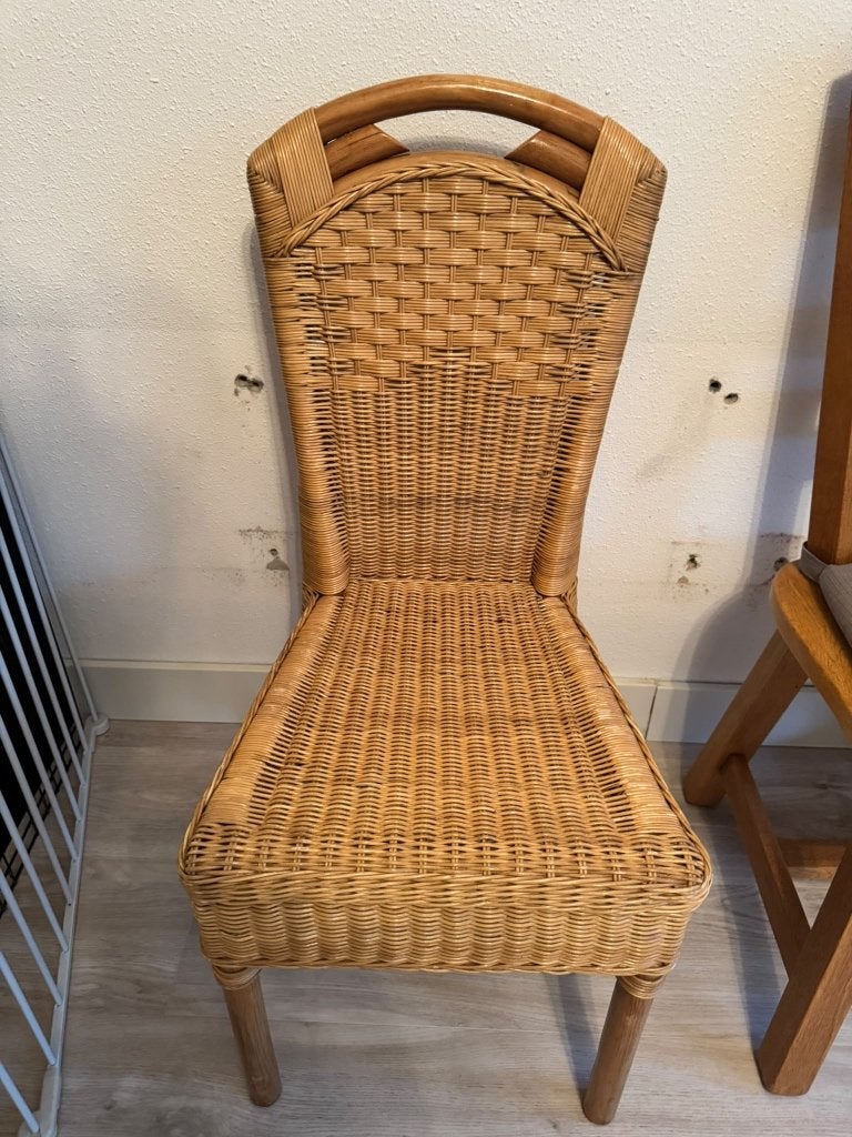 Vintage rieten stoel – houten frame, Huis en Inrichting, Gebruikt, Overige kleuren, Riet of Rotan, Eén