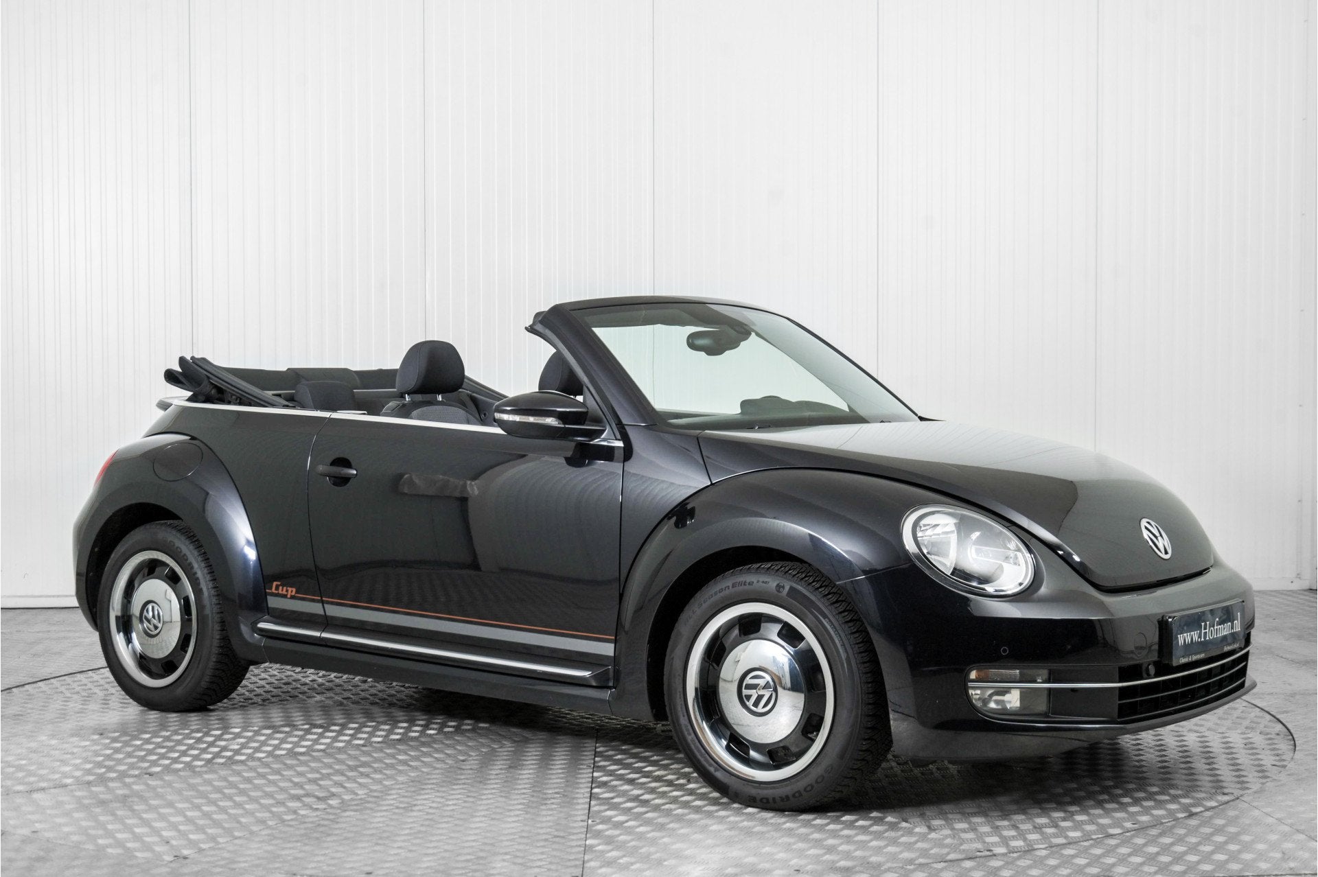Volkswagen Beetle Cabriolet 1.2 TSI Design BlueMotion Cup Ed, Auto's, Voorwielaandrijving, Gebruikt, 4 cilinders, 4 stoelen