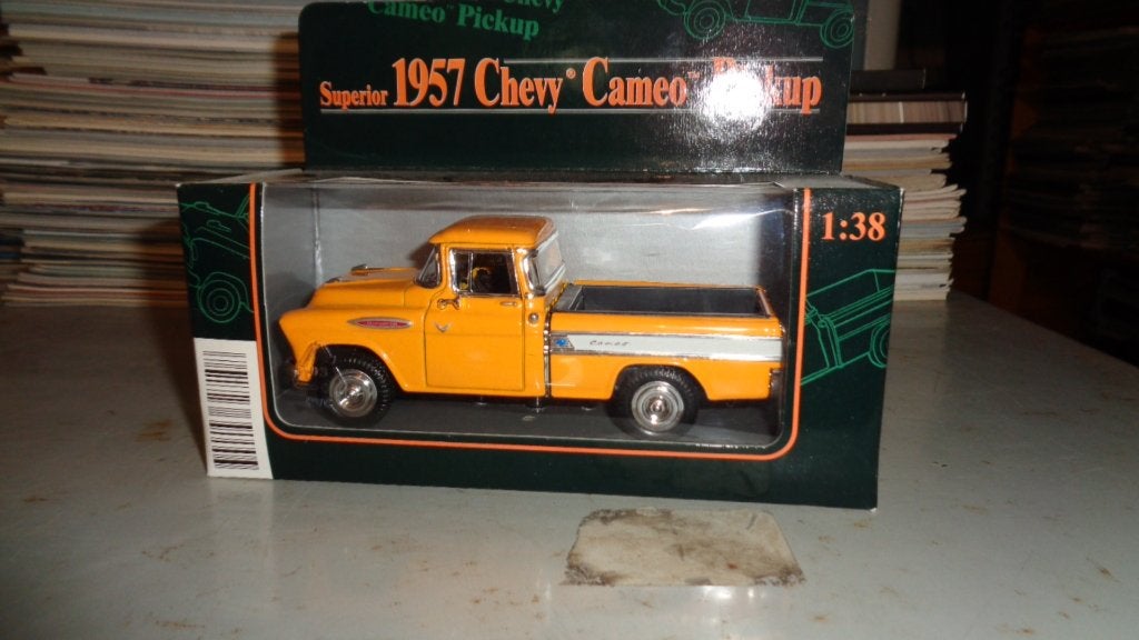 Modelauto USA CHEVY CAMEO PICKUP   1957, Verzenden, Nieuw, Overige merken