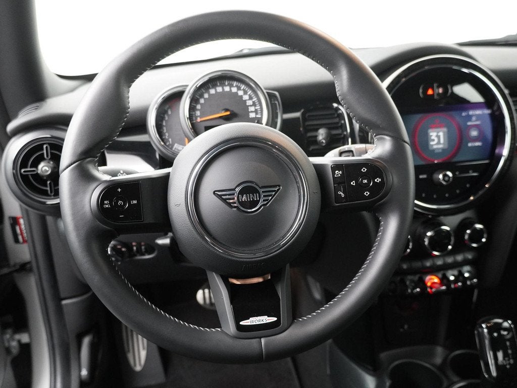 MINI 3-deurs Cooper JCW pakket | Stoelverwarming | LED | Par, Auto's, Mini, 136 pk, Gebruikt, Met garantie (alle), 4 stoelen