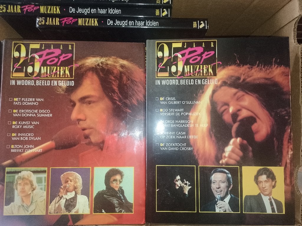 25 jaar popmuziek, reeks 21delen + 8 dubbele., Boeken, Ophalen, Zo goed als nieuw, Artiest