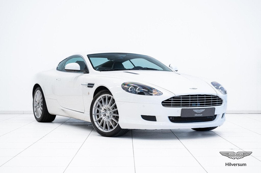 Aston Martin DB9 Coupe | Manual | Modeljaar 2010 Facelift |, Auto's, Aston Martin, Achterwielaandrijving, Gebruikt, 5935 cc, 12 cilinders