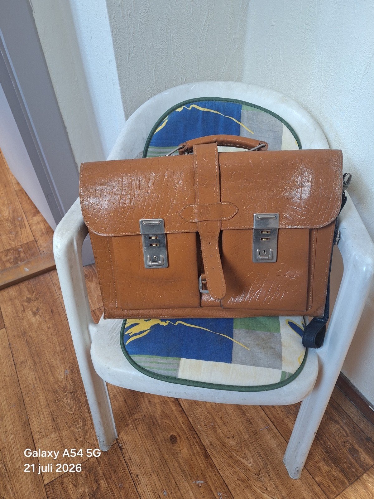 Ruime koffer en vintage schooltas te koop, Sieraden, Tassen en Uiterlijk, Koffers, Gebruikt, Ophalen of Verzenden, Zacht kunststof