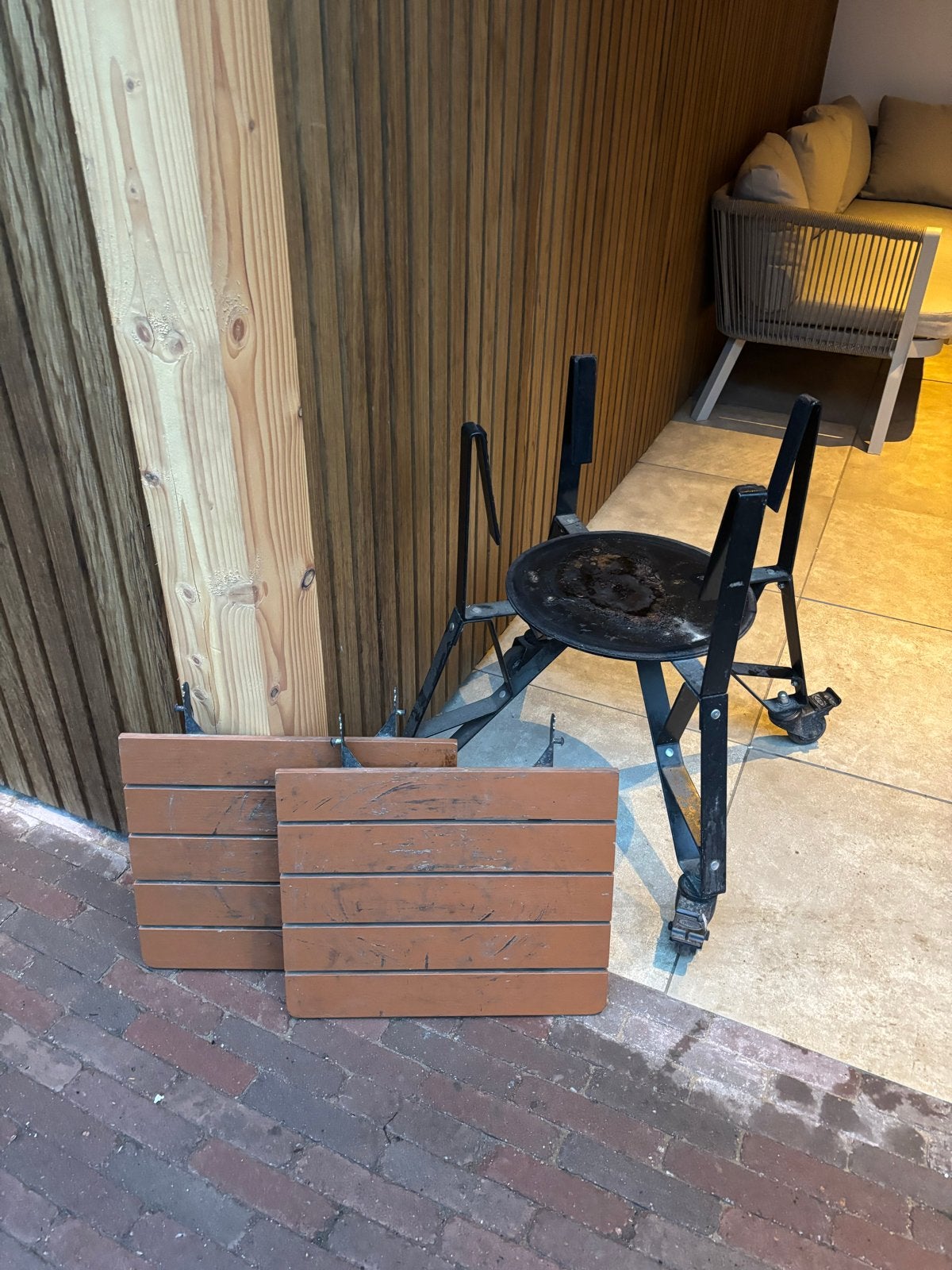 Bastard Large Frame Onderstel met Zijtafels, Ophalen, Gebruikt