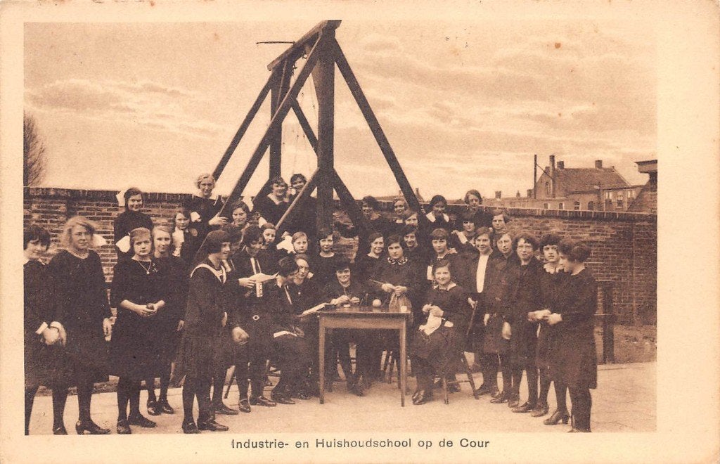 890 Moerdijk - Pensionaat  -jaren '20, Verzamelen, Ophalen of Verzenden, 1920 tot 1940, Gelopen, Noord-Brabant