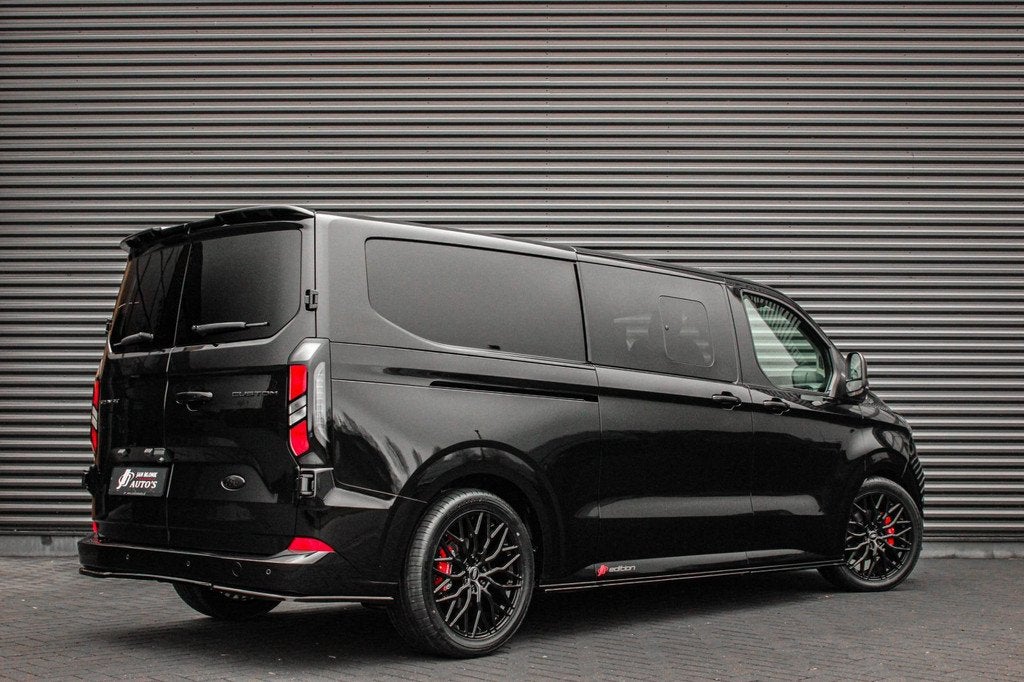 Ford Transit Custom 2.0 TDCI L2H1 170PK Limited DC / DUBBEL, Auto's, Zwart, 4 cilinders, 2020 kg, Zwart