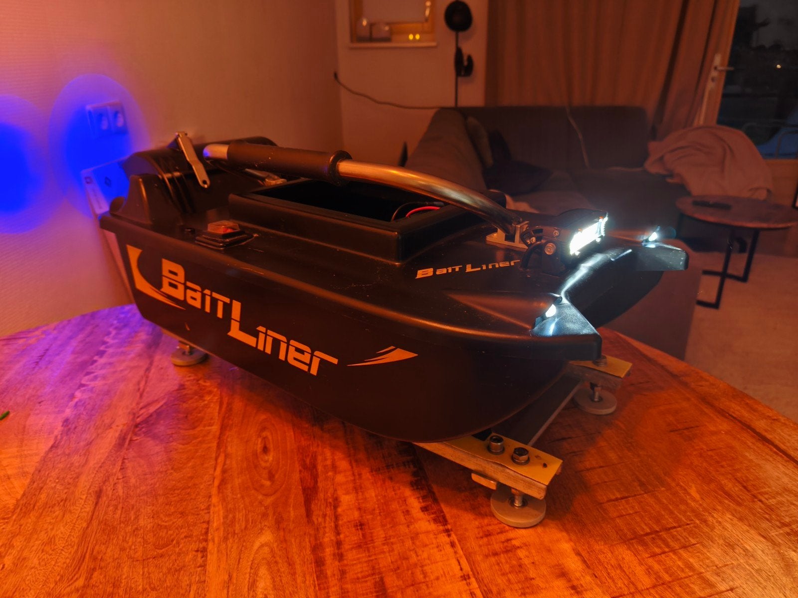 Baitliner voerboot omgebouwd met Graupner en hook release!, Ophalen of Verzenden, Overige typen