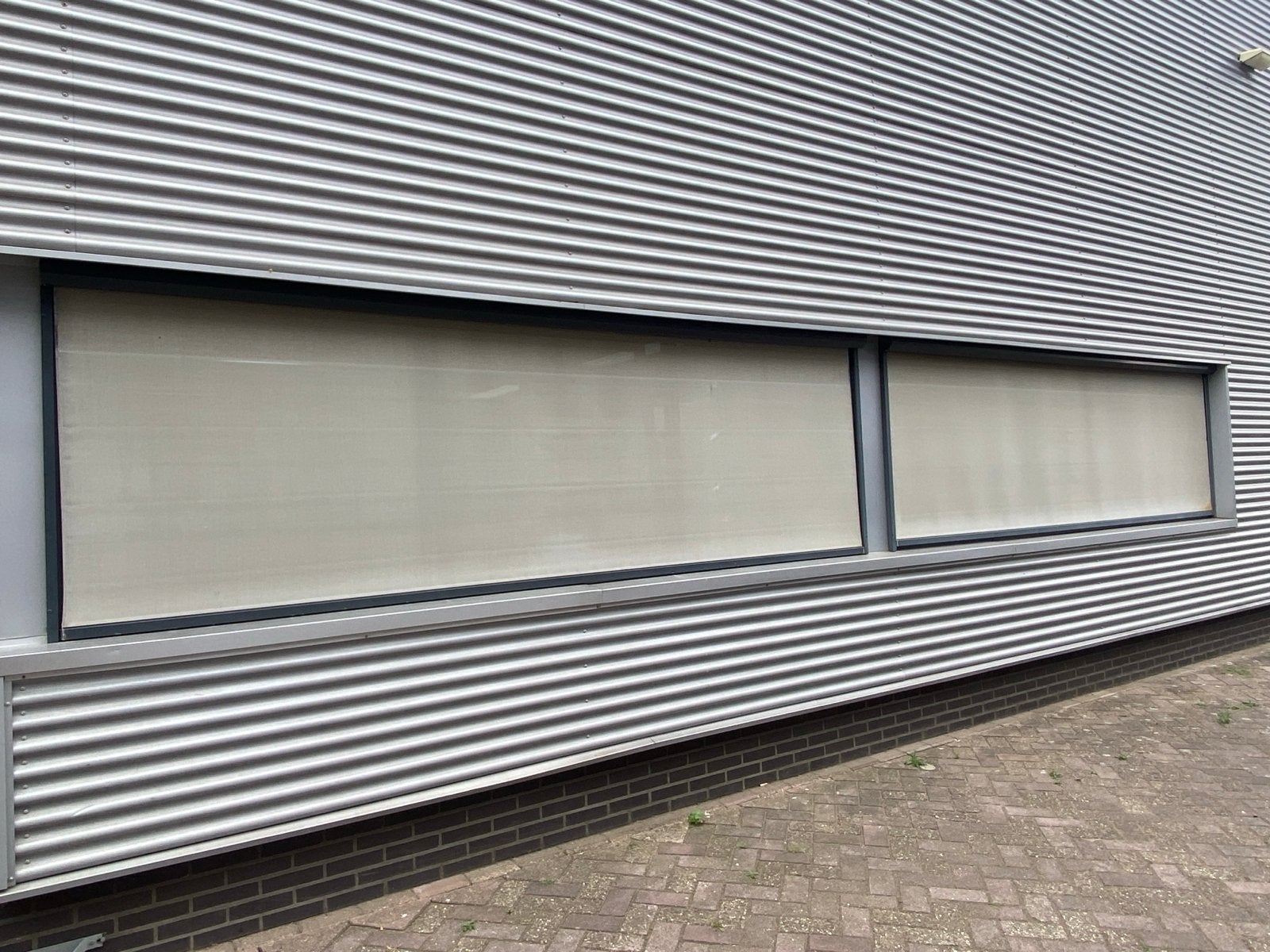 3x Screen Zonwering - 367.5/ 374.0/ 364 cm breed, elektrisch, Ophalen, 150 tot 300 cm, 250 cm tot 450 cm, Hartelman