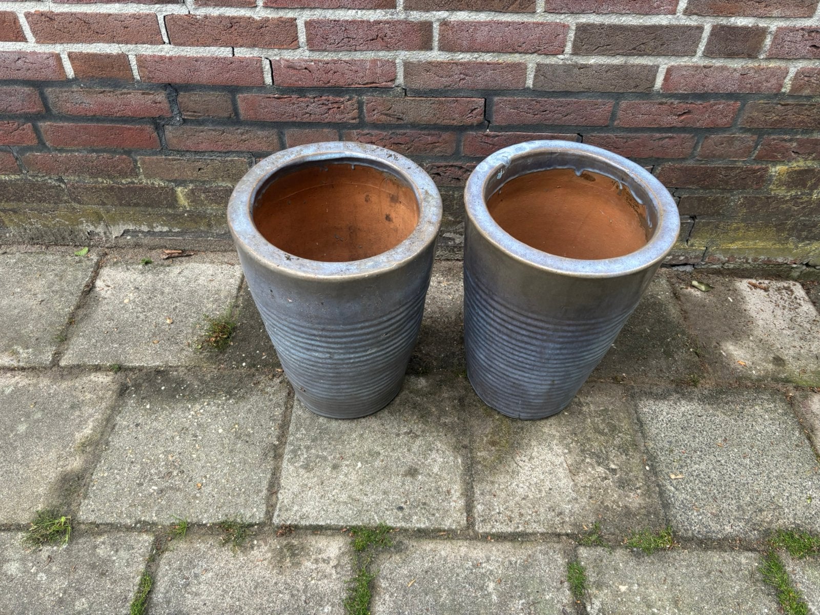 2 grote bloempotten licht blauw voor binnen of buiten nu 40e, Tuin en Terras, Bloempotten, Rond, Binnen, Ophalen of Verzenden
