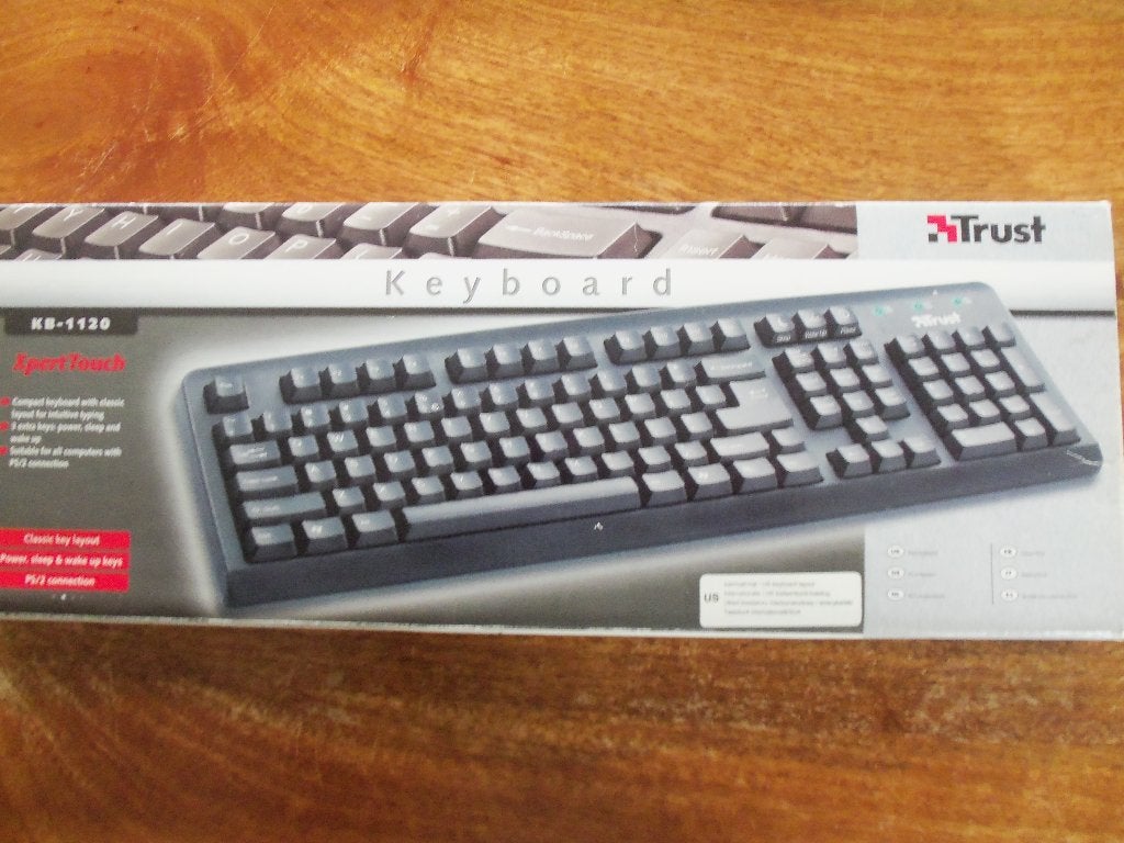 TRUST KEYBOARD KB-1120., Computers en Software, Ophalen of Verzenden, Zo goed als nieuw, Trust, Qwerty