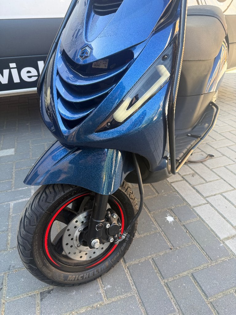 Piaggio zip 2019 E4 |  BROM TWEEDE eigenaar | met GARANTIE, Maximaal 45 km/u, Zip, Ophalen of Verzenden, Zo goed als nieuw