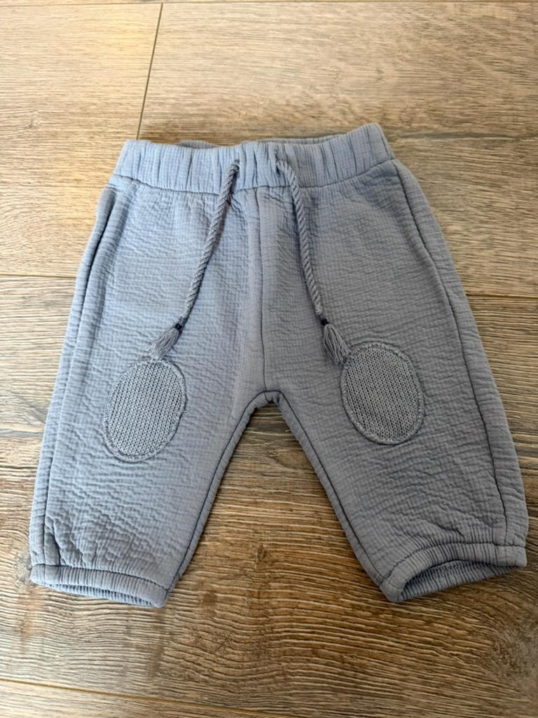 Benetton babybroekje maat 62, Kinderen en Baby's, Babykleding | Maat 62, Ophalen of Verzenden, Zo goed als nieuw, Jongetje, Broekje