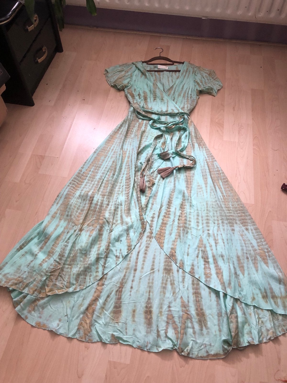 Hot Lava Nieuwe Jurk - Zomerse Maxi Jurk met Tie-Dye Print, Kleding | Dames, Meerkleurig, Nieuw, Ophalen of Verzenden, Maat 36 (S)