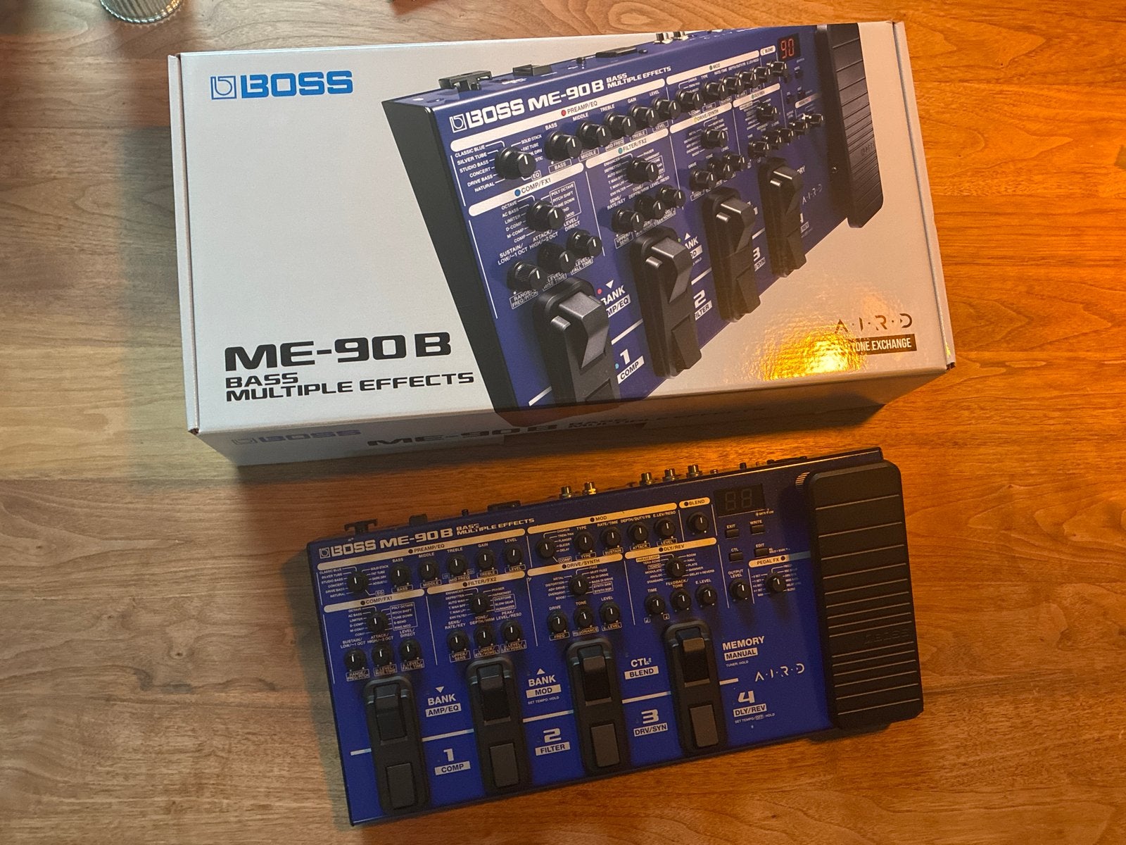 Boss ME-90B Bass Multiple Effects Pedaal + 9 volt adapter, Ophalen of Verzenden, Zo goed als nieuw, Multi-effect