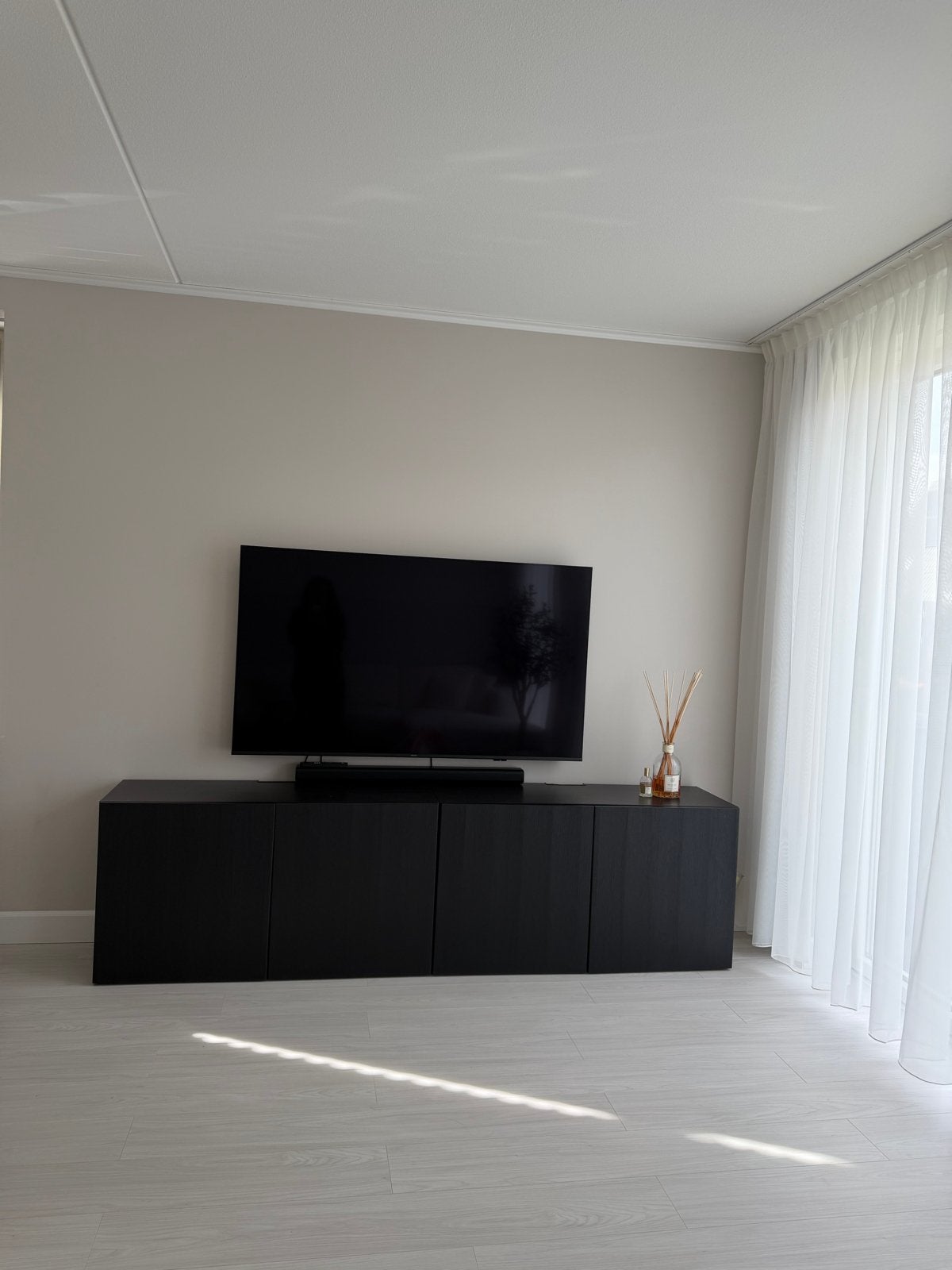 IKEA BESTÅ tv-meubel zwartbruin - 240 cm breed, Ophalen, Gebruikt, 200 cm of meer, Minder dan 100 cm
