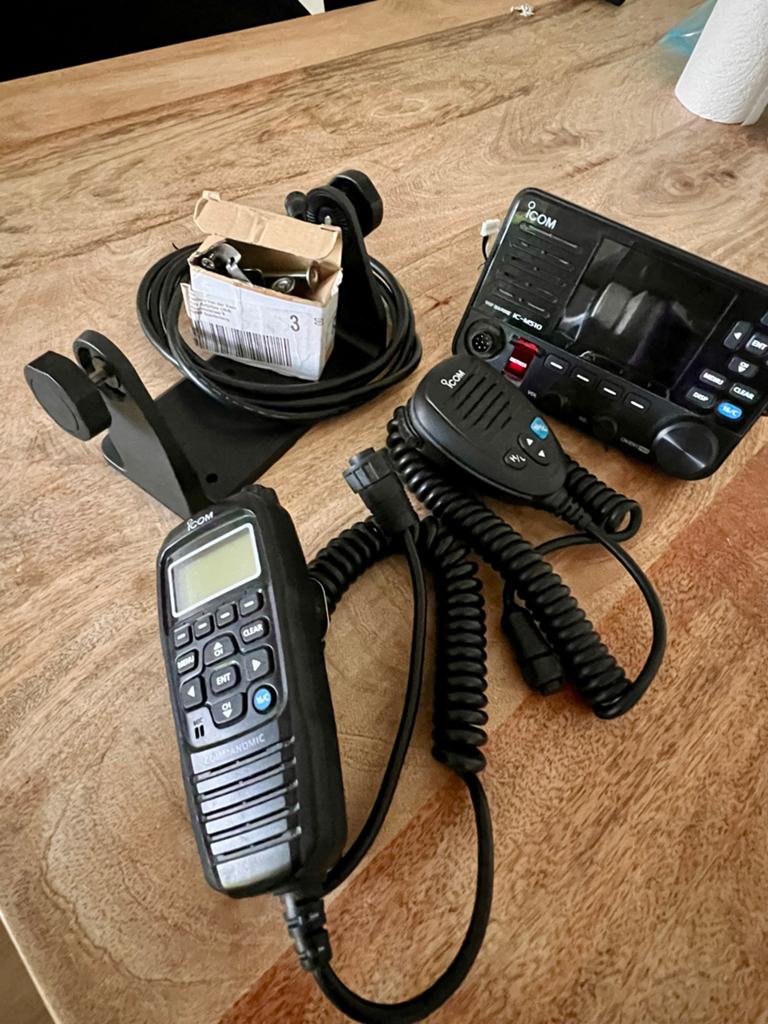Icom IC-M510E Marifoon met HM-229B Commandmic, Ophalen of Verzenden, Gebruikt, Communicatie